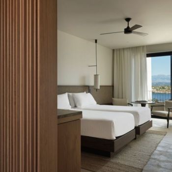 jw-chqmj-executive-guest-roo-25472-10485_Classic-Hor